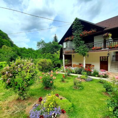 Accommodation in the Janjske otoke countryside (Milorad Piljić)